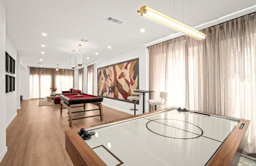 Gated Resort, 2 Homes, 9BR Ensuites, Slps27, Pool - Photo 4