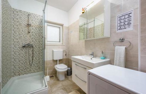 Beautiful Home In Labin - Photo 29