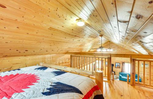 Wraparound Deck and Grill Deadwood Cabin - Foto 21