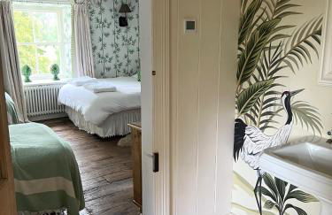 The Pink House - Photo 29