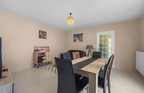 Maison Au Calme à 5min du Futuroscope - Foto 9