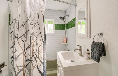 Walk to Beaches Waterfront Home in Port Orchard! - Foto 13