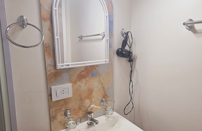 Monoambiente reciclado en el centro - Foto 10