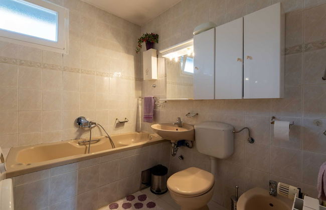 Kasteline Elegant Apartment With Balcony - Foto 13