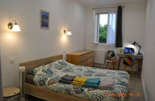 Castellane : T2 spacieux - Vue Port - WIFI - Foto 14