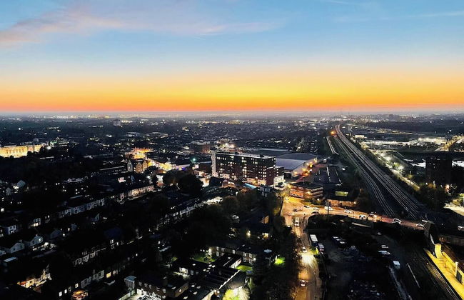 Healum Retreat - 3BR Apartment, Southall - Foto 19