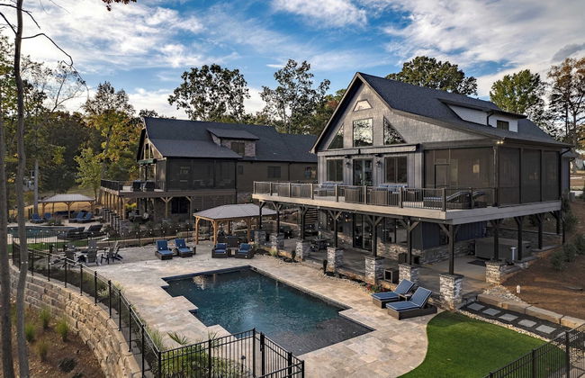 Blue Heron by Avantstay Lakefront, Dock, Pool, Theater Sleeps 22 - Foto 11