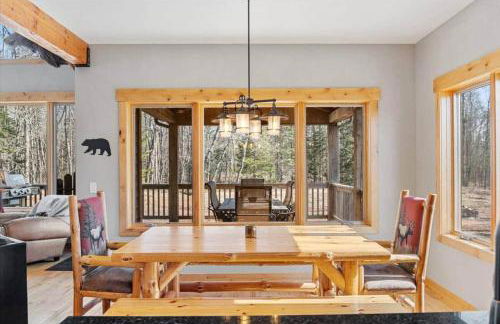 Luxury Lodge on 40 Private Acres • HUMM Sauna • Party Barn • - Foto 13