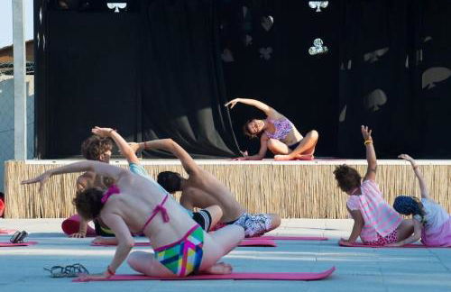 Cozy 2 bedroom Cabin sleeps 5 in Lido di Spina, Italy - Perfect Family Retreat - Foto 9