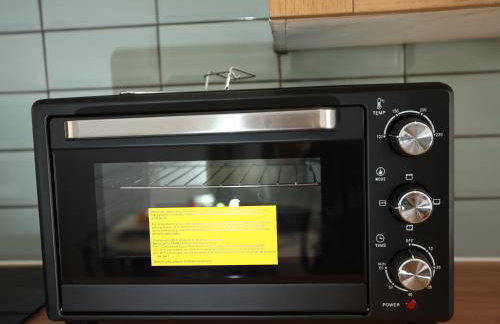 Comfortable Studio Apartment By N And N Stays Ltd, Peaceful Area Close to Cardiff Bay and Access Training Centre, Private Parking and Fast Wifi - Foto 23