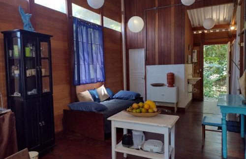 Chalé aconchegante a 50m da Praia - Ubatumirim - Foto 6