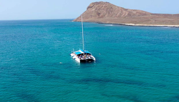 Balade en catamaran autour de l'île de Sal