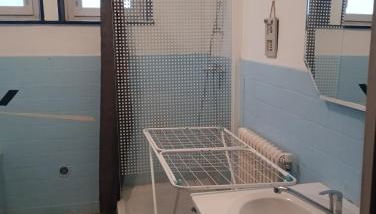 Saint Ambroix Cévennes Gard Ardèche pavillon 6 personnes, tout commerces à pieds - Foto 4