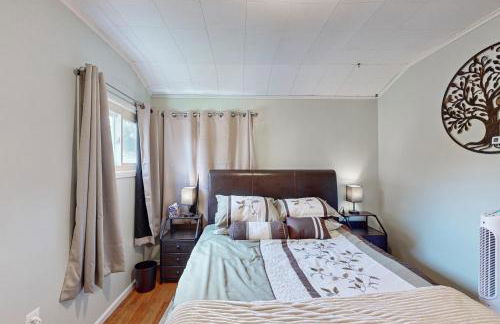 Work and Play! Home 1 Mi to Dtwn and Central Market - Foto 14