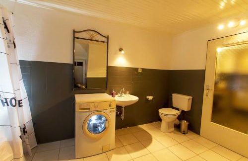 Villa anno 1924 im Dorf - Foto 15