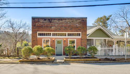 Private Hot Tub, Steps to Main St Saluda Retreat - Foto 5