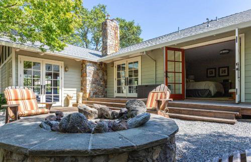 10 Acre Estate with Views Teahouse and Pickleball Court - Foto 54