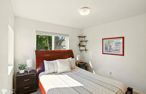 Coastal Place - BEST location in Downtown! - Photo 18