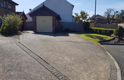 3 Bedroom house - Sandown - Photo 12