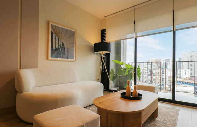 w Extraordinary 2BR With Balcony in Miraflores - Foto 1