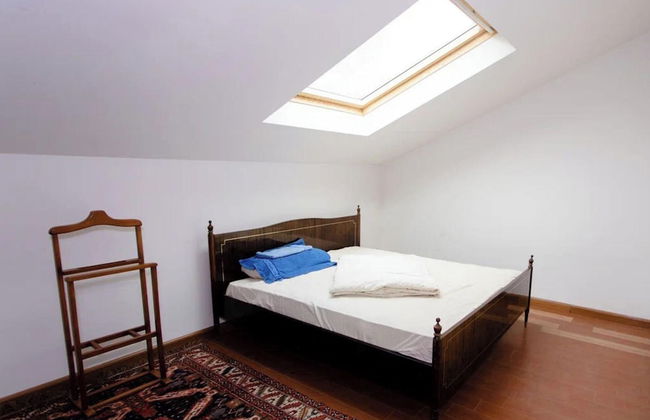 4 Bed Villa Estate Sleeps 7 - Pool, Garden, Sauna - Photo 7