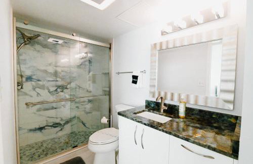 Utopia Oceanfront Luxury at Bluewater Keyes - Foto 31