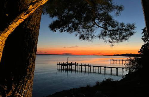 Water's Edge Cottage Luxury Retreat - Foto 44