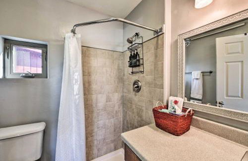 Cozy Mountain Studio By Main Street and Hot Springs! - Foto 16