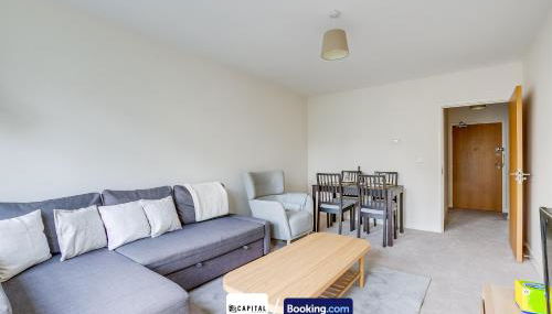 Last-Minute Secure l Sleeps Up to 8 l 2 Bedroom Apt By Capital Retreats Short Lets & Serviced Accommodation London With Balcony, Free WiFi - Foto 4