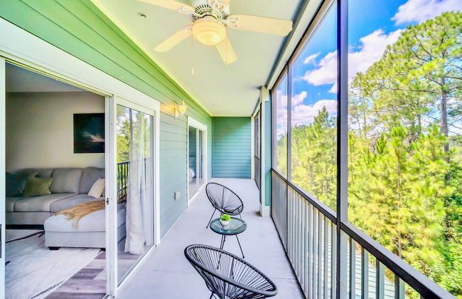 Upstay - Modern Condo w Pool Hot Tub and Sauna - Photo 8