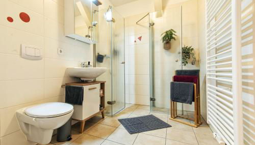 Apartment - Zentral - Modern - Balkon - Küche - Foto 4, Shower