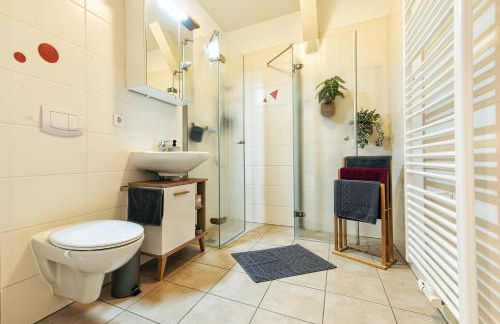 Apartment - Zentral - Modern - Balkon - Küche - Foto 4