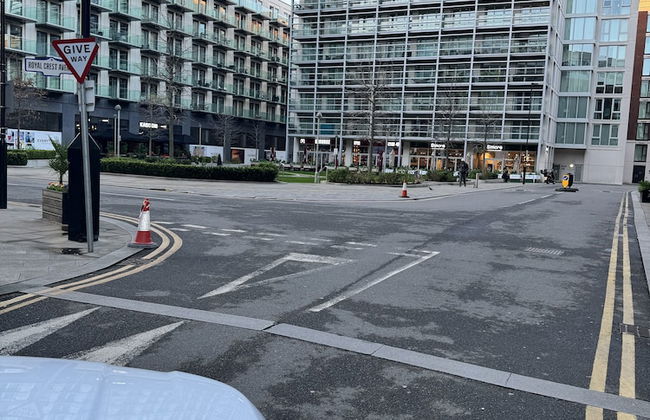 Docklands Stunning 2 bed Apartment London - Foto 35