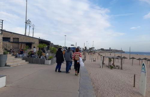 Carcavelos Surf Beach House - Photo 14