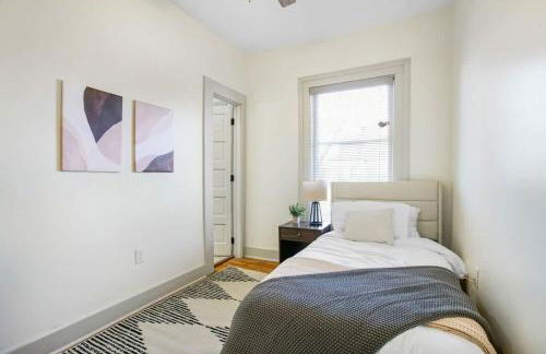 Victorian Cozy Retreat Steps to Cleveland Clinic - Foto 6