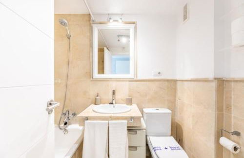 Coastal Escape & Sea Views by Domvia - Photo 10