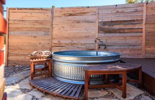 Romantic Tiny Luxury Retreat w heated pool, sauna n outdoor shower in Wimberley 10 acres - Foto 41