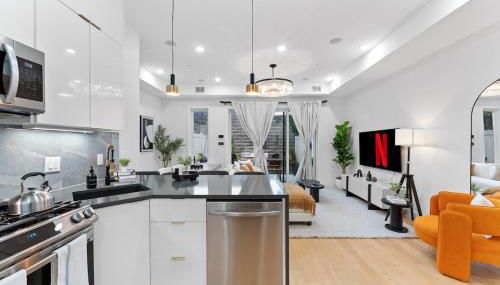 Luxury 3BR Backyard Oasis Close to NYC FirePit - Foto 2