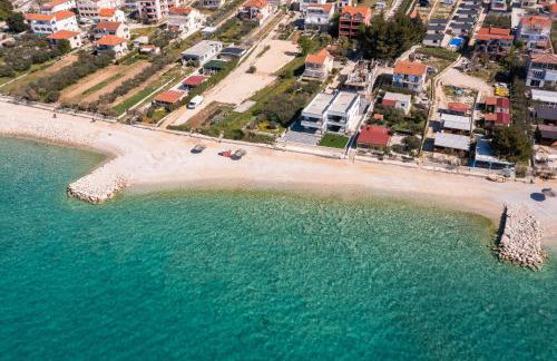 Luxury Apartment Sea - Photo 35