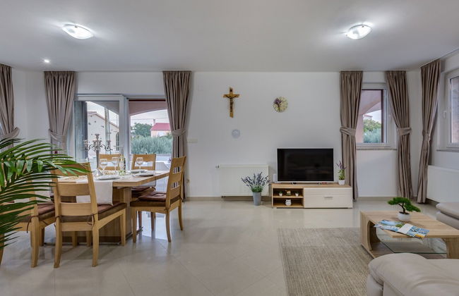 Zlatni Dvori - Foto 17