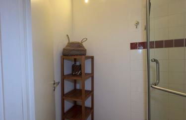 Modern 50sqm Apartment Sleeps 4 Free Parking - Foto 20
