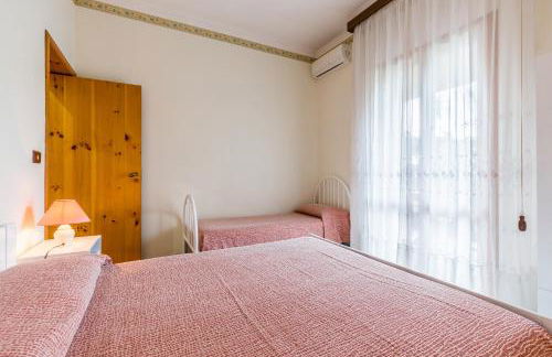 Yellow-house 100 meters from the sandy beach - Foto 17