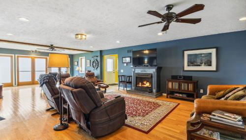 Sunset Haven - Lakeside Retreat in GOTL - Foto 4