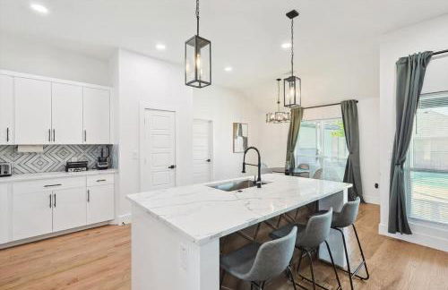 Paradise Modern Home Pool & Hot Tub for over 30 Nights - Foto 12