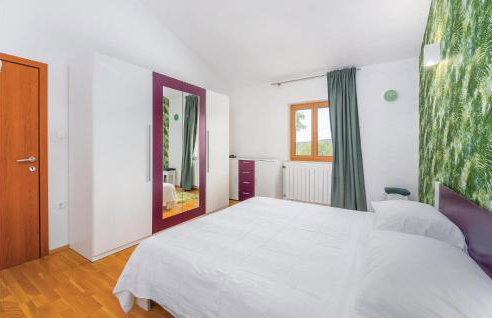 Lovely Home In Susnjevica With Kitchen - Photo 28