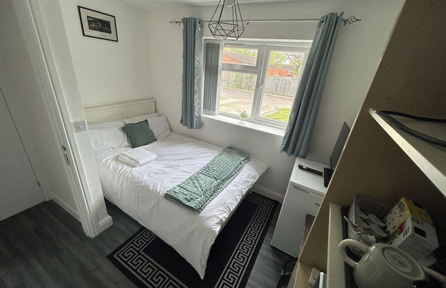 Private Room - Ensuite Bathroom - Free Parking - Foto 12