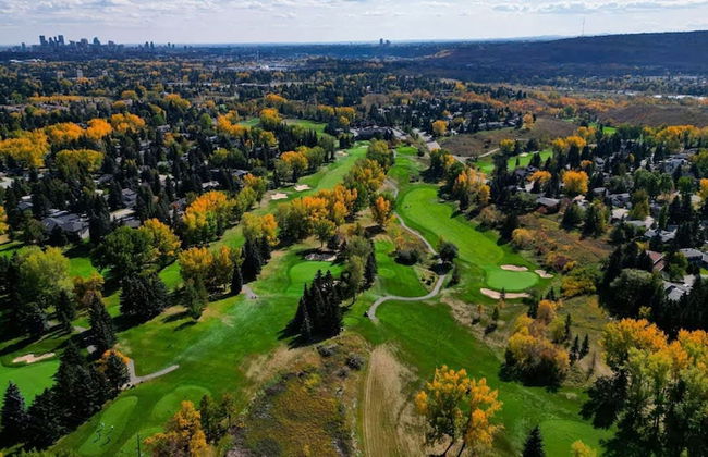 NEW Near Golf Yoga Classes Private Suite Wine - Photo 30