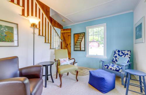 Lakefront Cottage with Covered Porch and Dock! - Foto 6