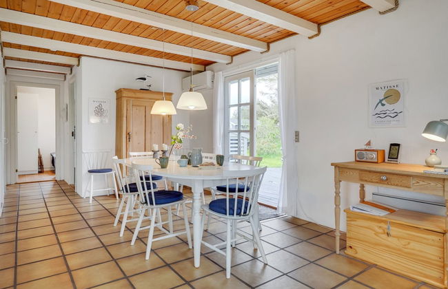 "Sölvy" - 300m from the sea - Photo 12