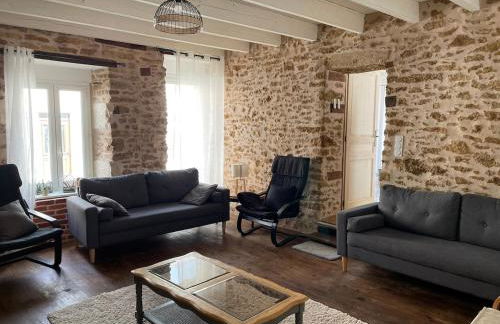 Charmante maison de village 30 min Puy DuFou - Foto 1